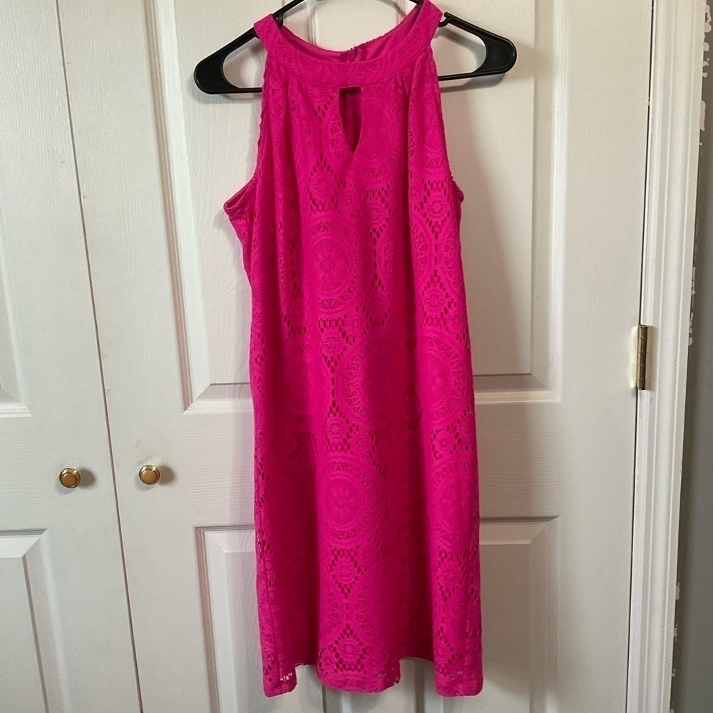 Tacera dress. Lace. Sleeveless. Pink. Size S.